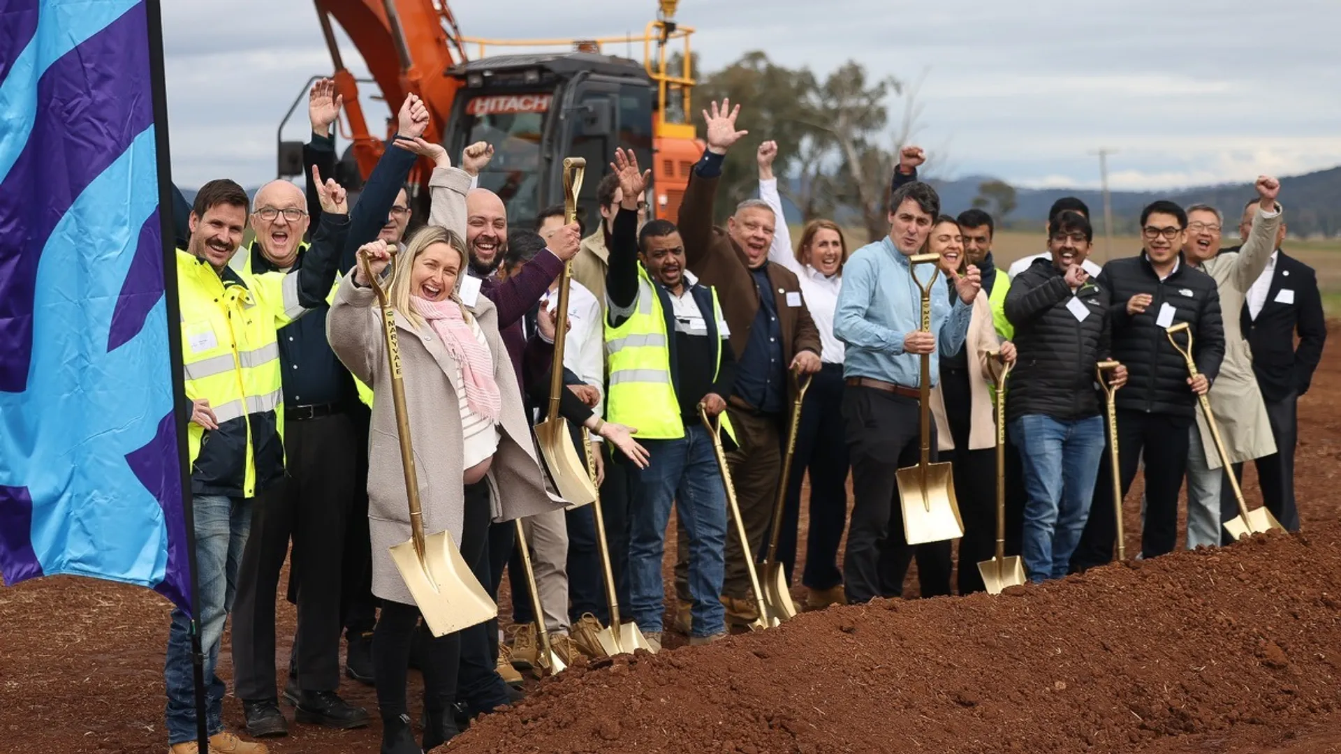 The 243 MWp Maryvale hybrid project has begun construction with integrated solar and battery systems.The 243 MWp Maryvale hybrid project has begun construction with integrated solar and battery systems.