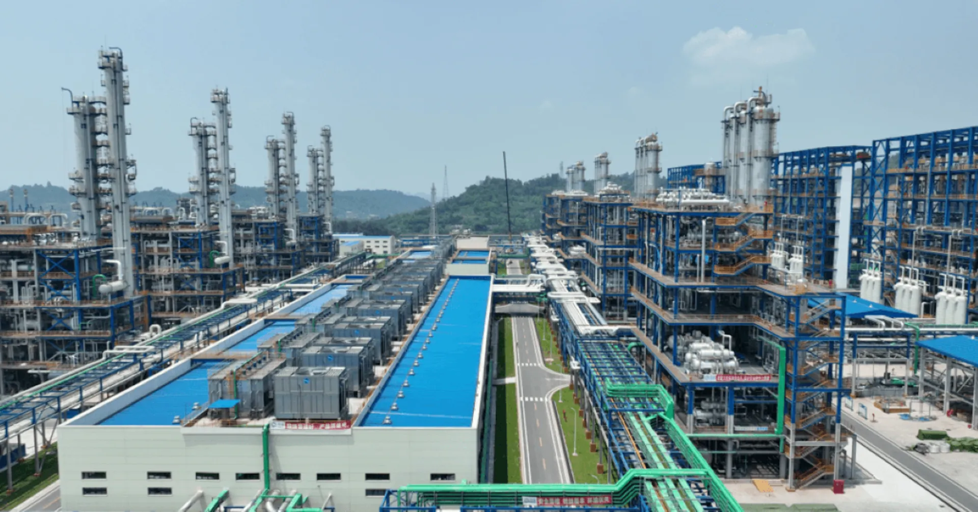 European rules have shaped non-Chinese polysilicon demand as Lihao and Hongyuan Energy rose and Hemlock Semiconductor with OCI exited the ranking.