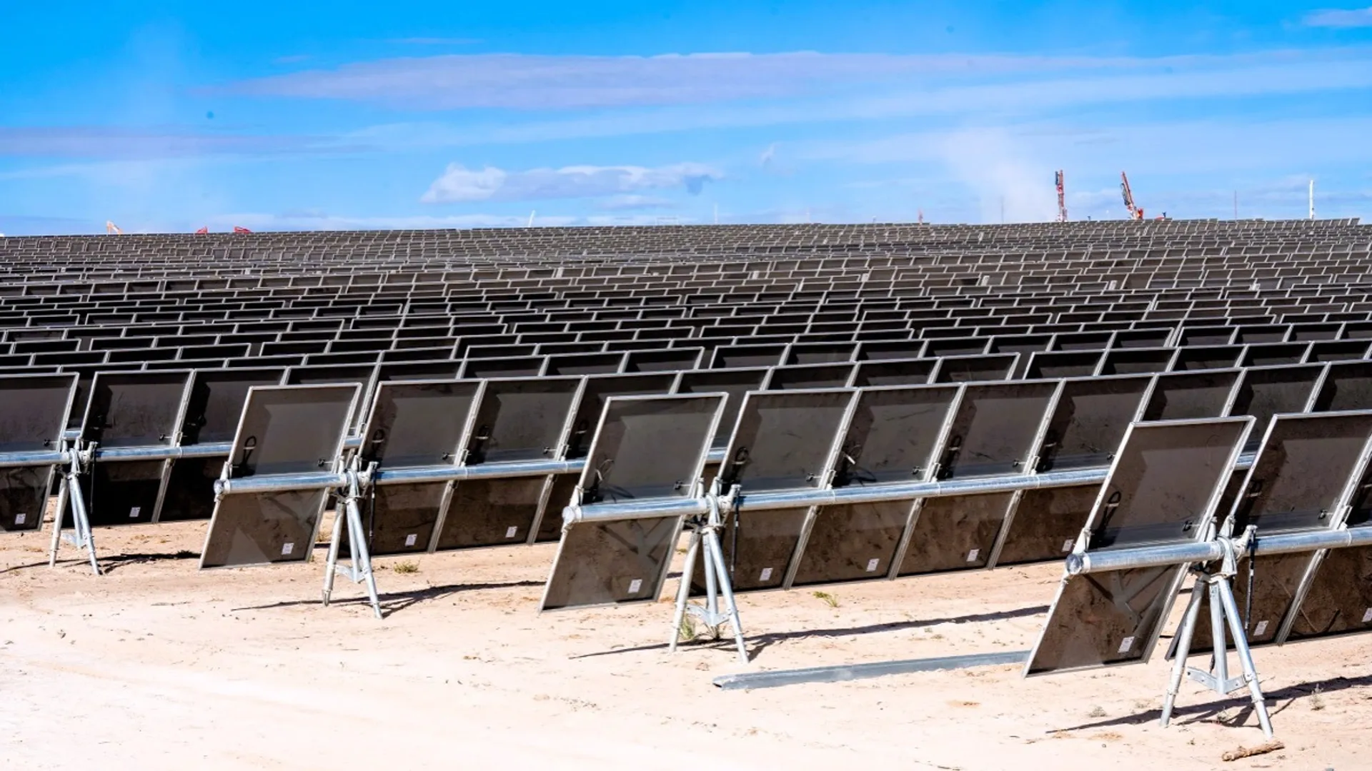 The Tennessee hub expansion strengthens domestic supply chains for essential solar tracker components.