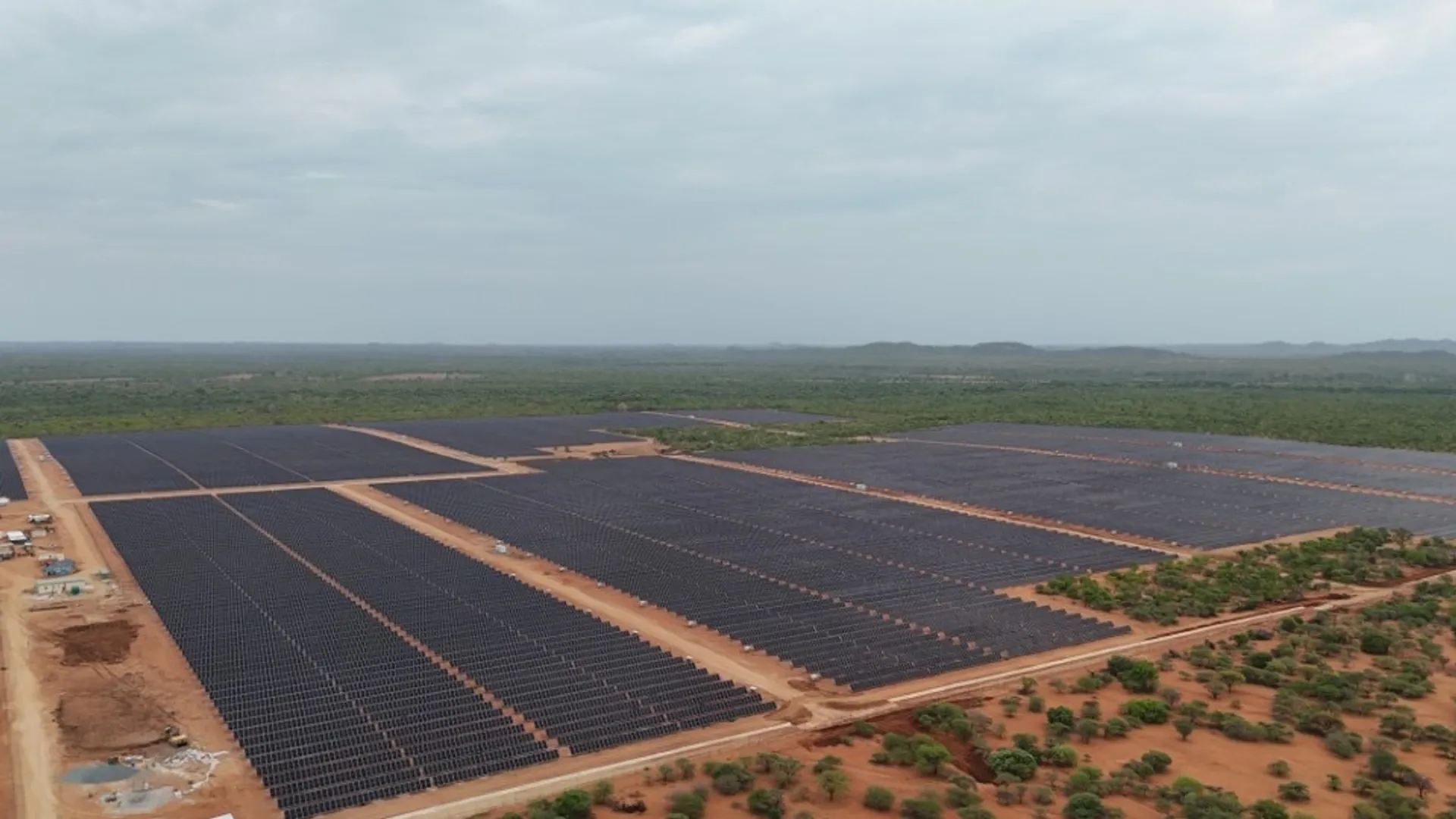 The Mmadinare Solar Cluster's 120 MW capacity is expected to generate 280 GWh annually.