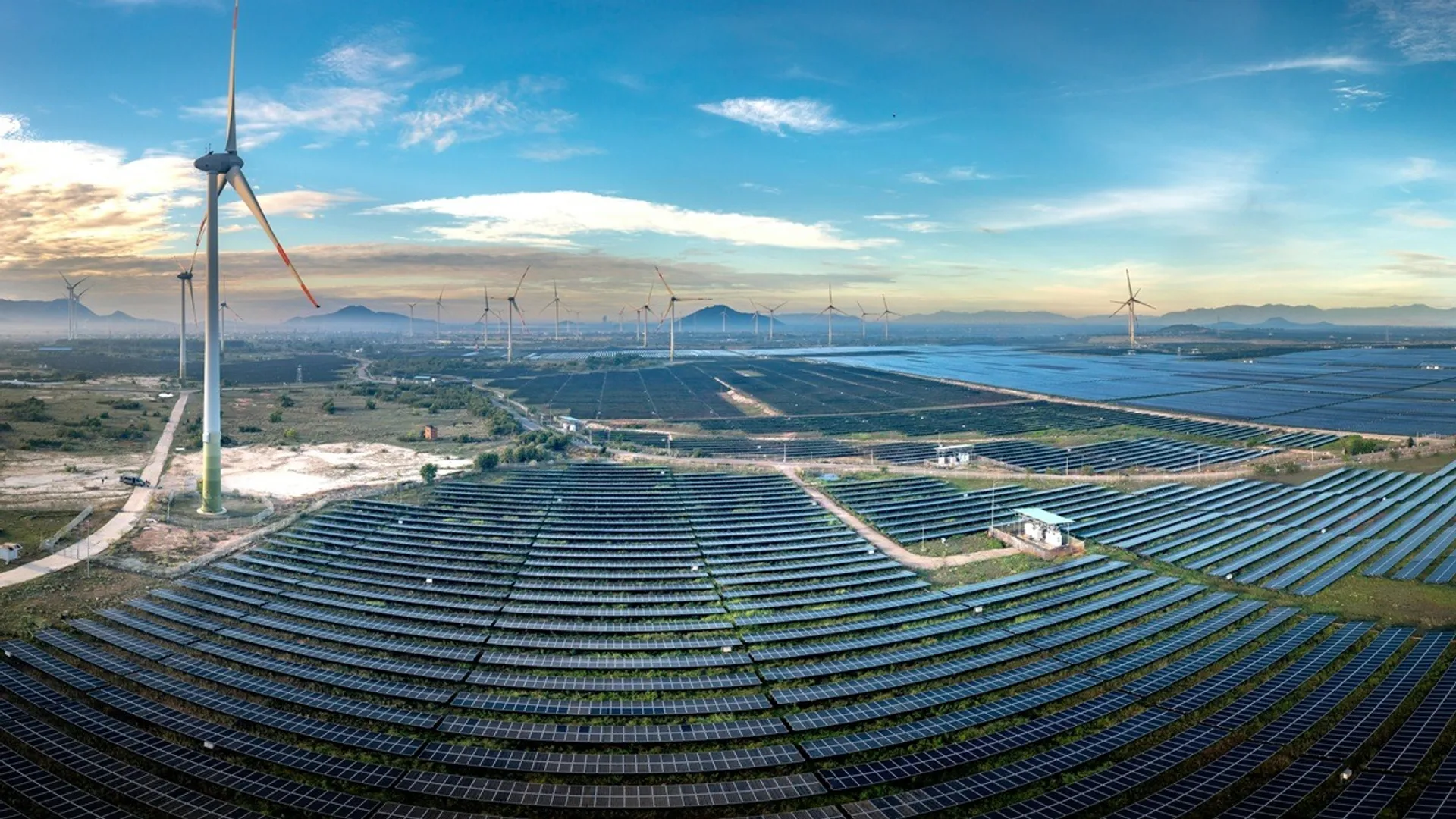 Atlantica closed Winnifred project financing with National Bank of Canada following the Canada platform acquisition.