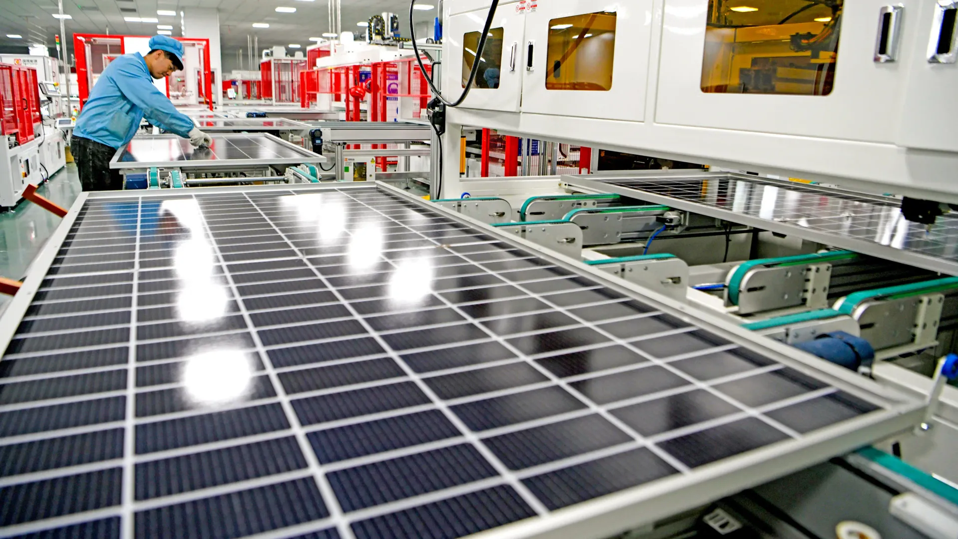 JA Solar has achieved the highest score of 91.7 among 38 globally assessed PV module manufacturers.
