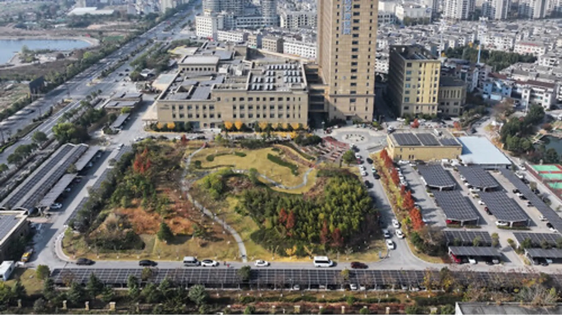 Annual electricity generation from the system is expected to reach approximately 1.32 million kWh.