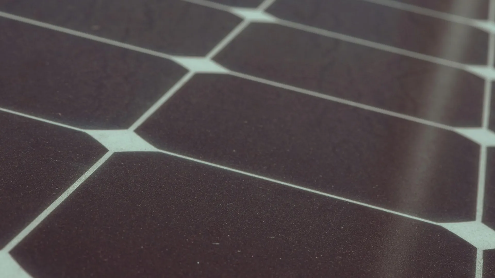 The revised list consolidates changes introduced through earlier ALMM notifications and amendments.