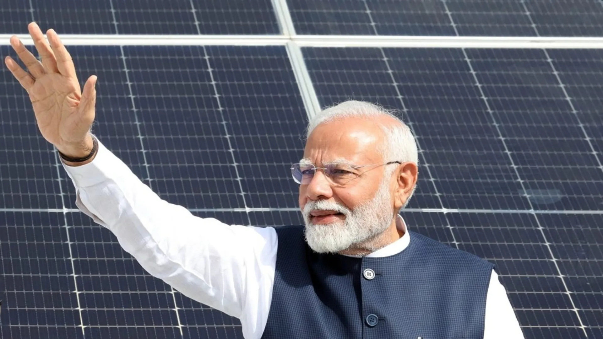 The government initiative has positioned rooftop PV deployment as part of broader energy security planning efforts.