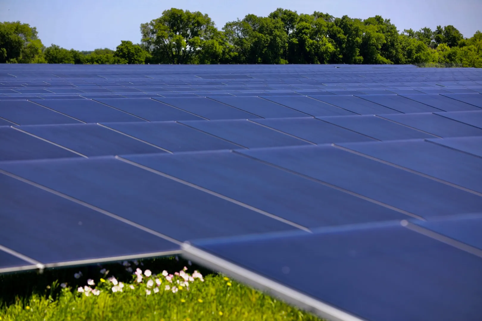 National Grid Renewables powers Ohio with solar energy