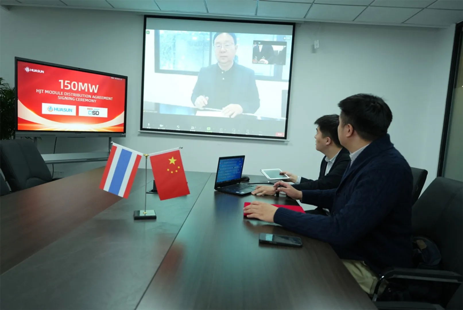 Huasun and QSD deals for 150 MW HJT supply agreement