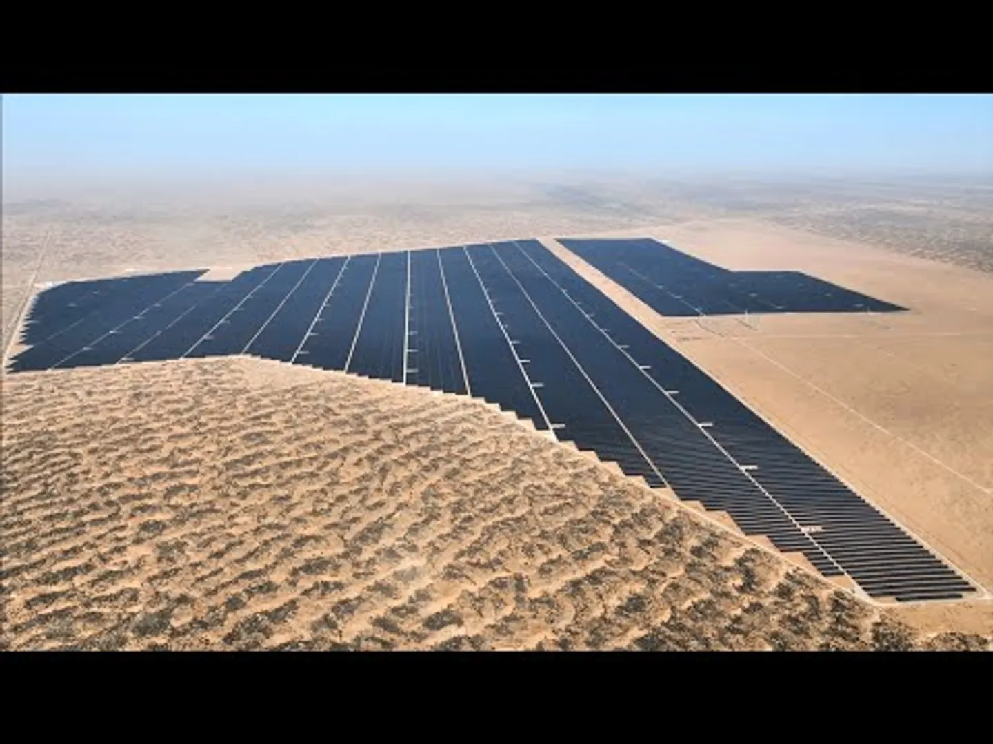 300 MW utility project powers up in China's desert
