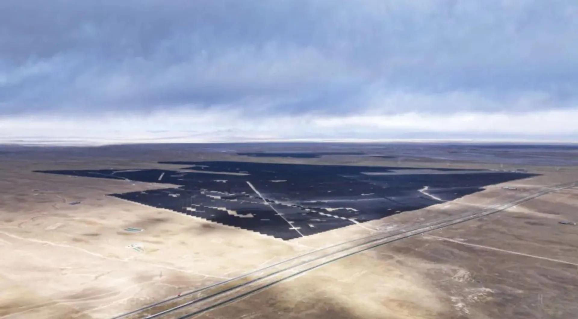 Trina Solar powers up 500 MW PV project in Qinghai