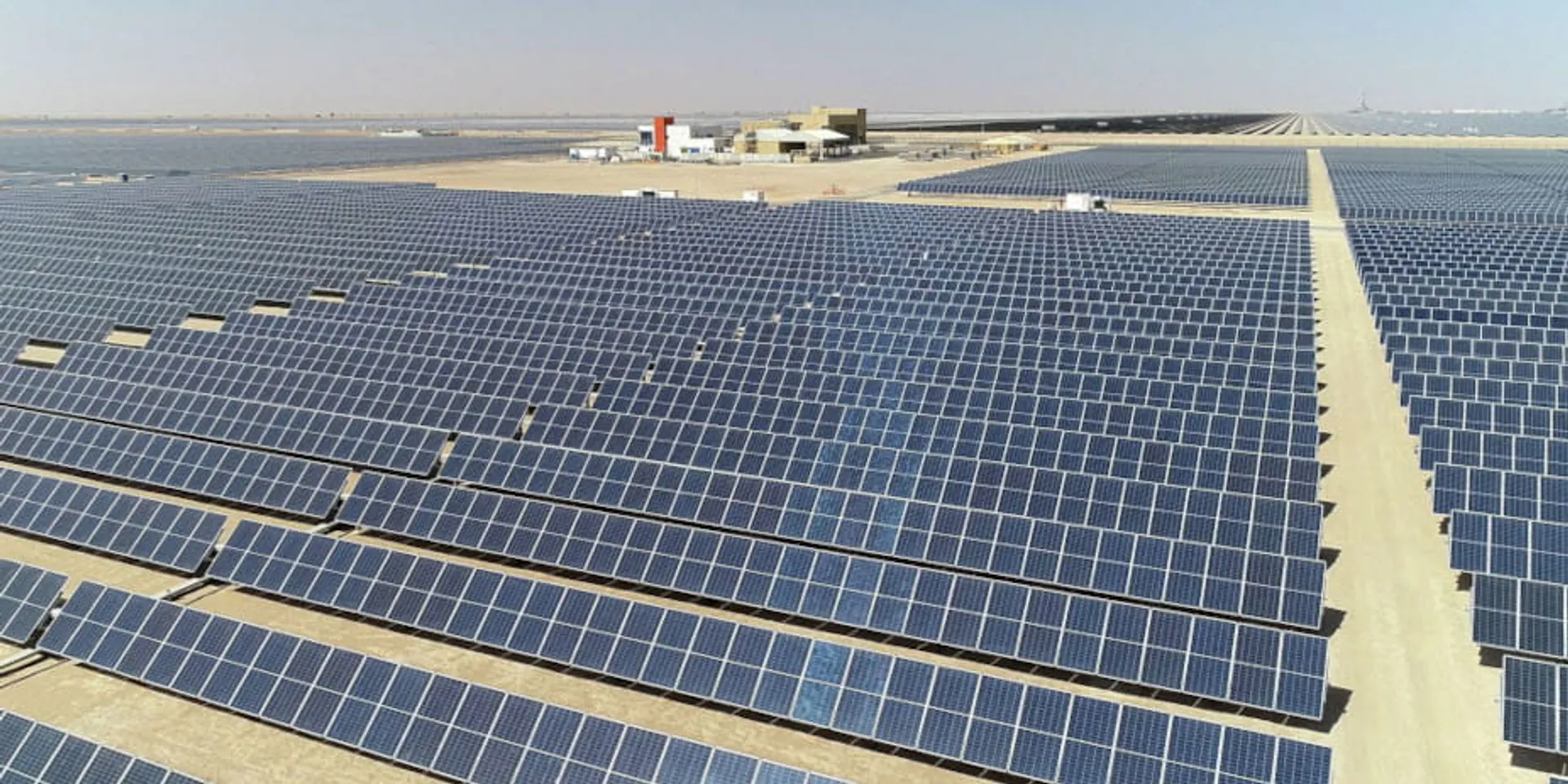 DEWA and Masdar reach financial closing on MBR Solar Park