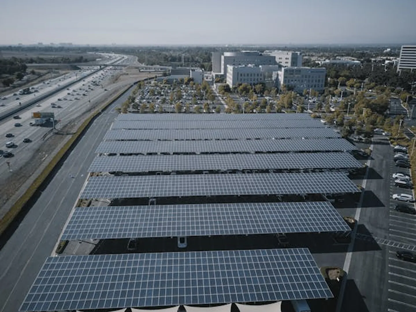 Bombardier enhances sustainability efforts going solar