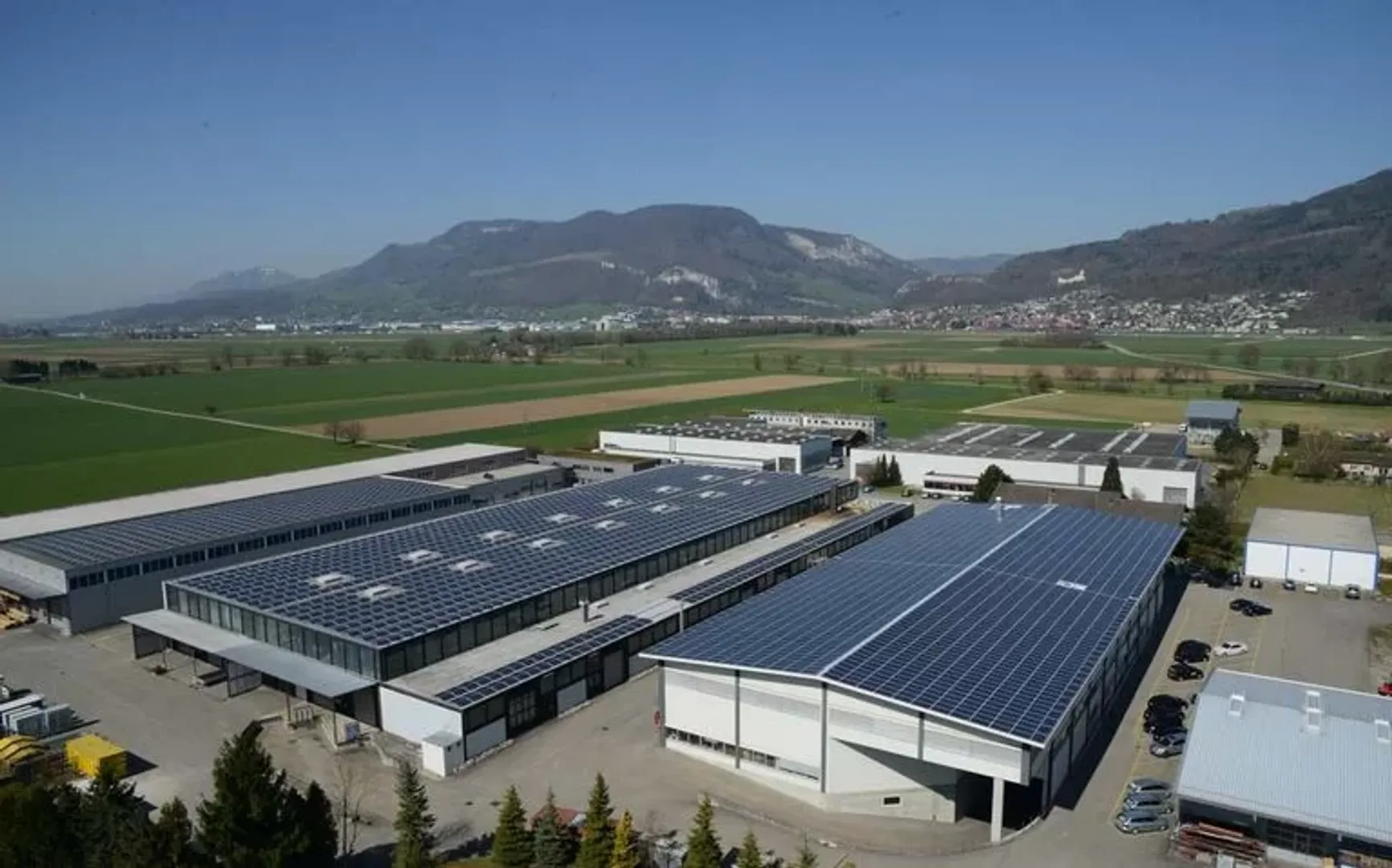 Alpiq divests 5.5 MWp rooftop PV in Switzerland