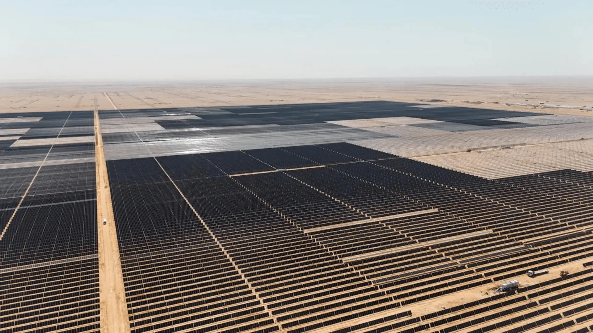 Jinko Power kicks off 400 MW PV project in Saudi Arabia