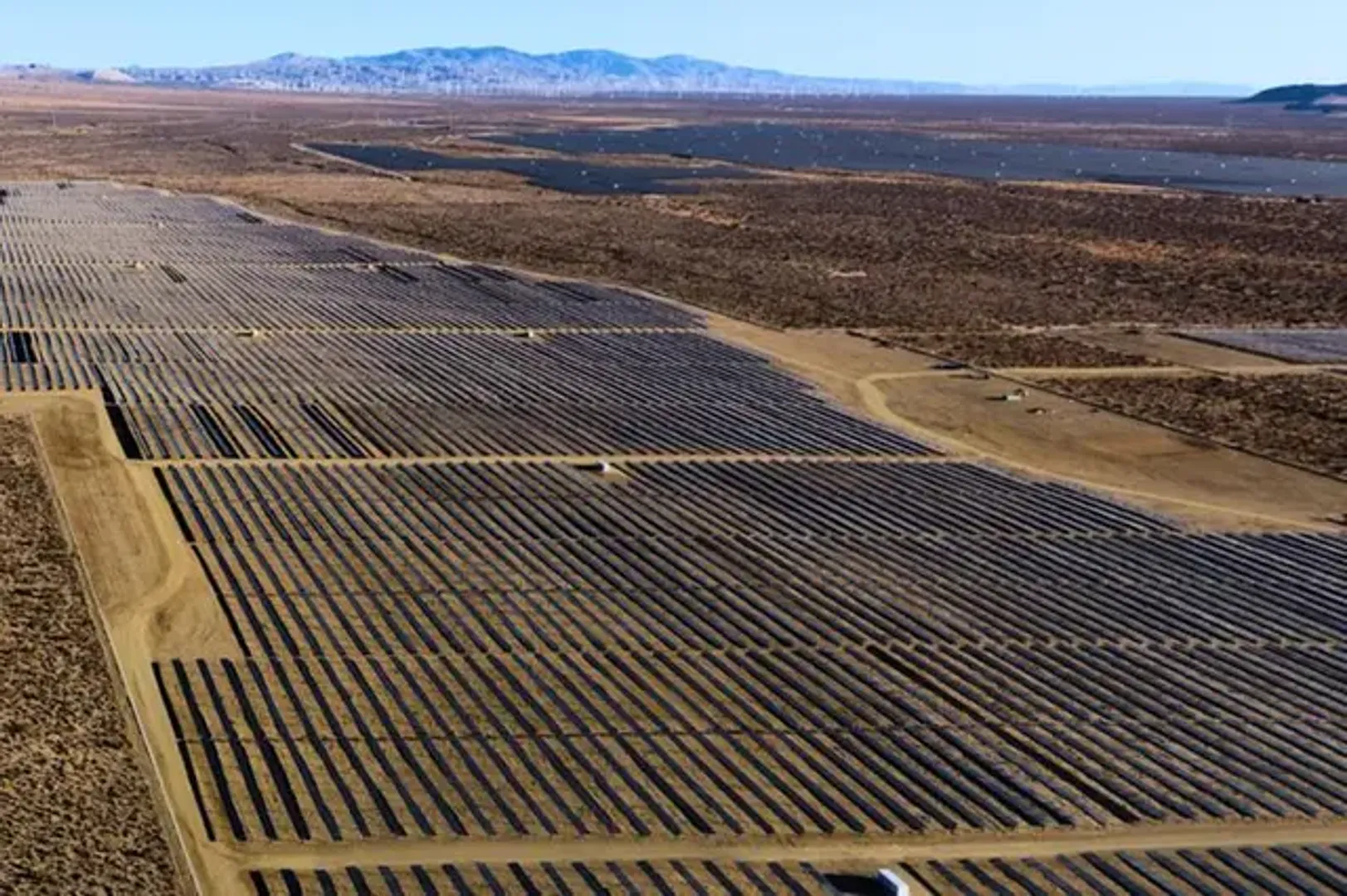 EWEC receives three major proposals for Khazna Solar project