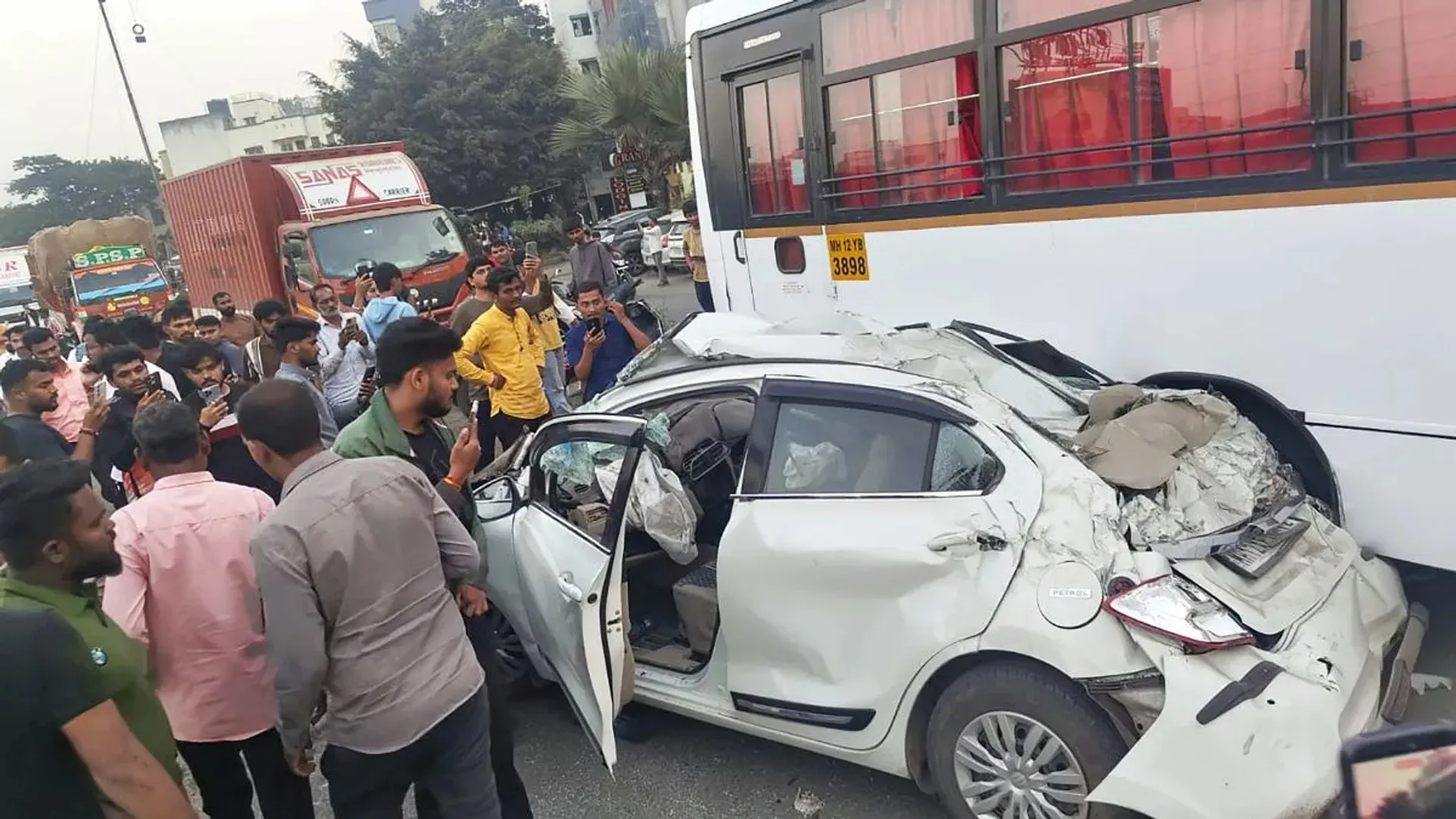 mumbai-accident