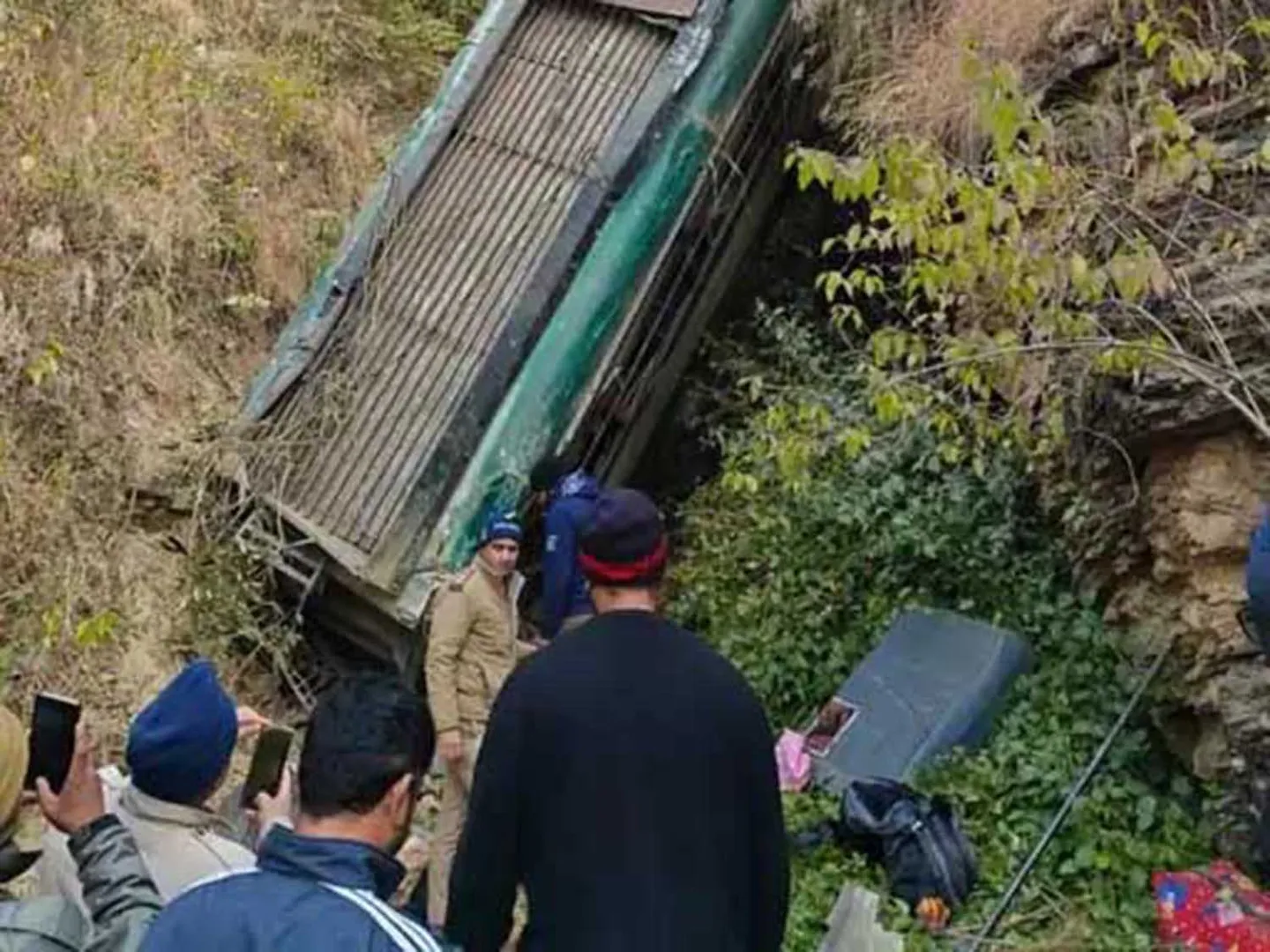 almora-bus-accident n