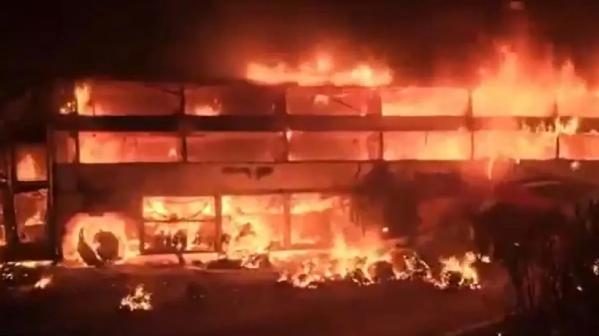 Andhra-Pradesh-bus-fire