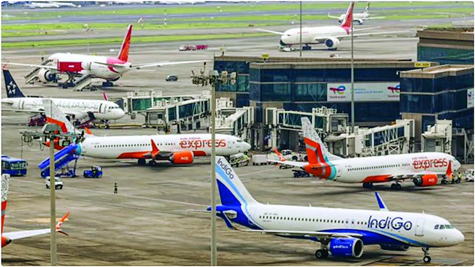 airlines-face-check-in-issues-due-to-software-problem-on-thursday-morning