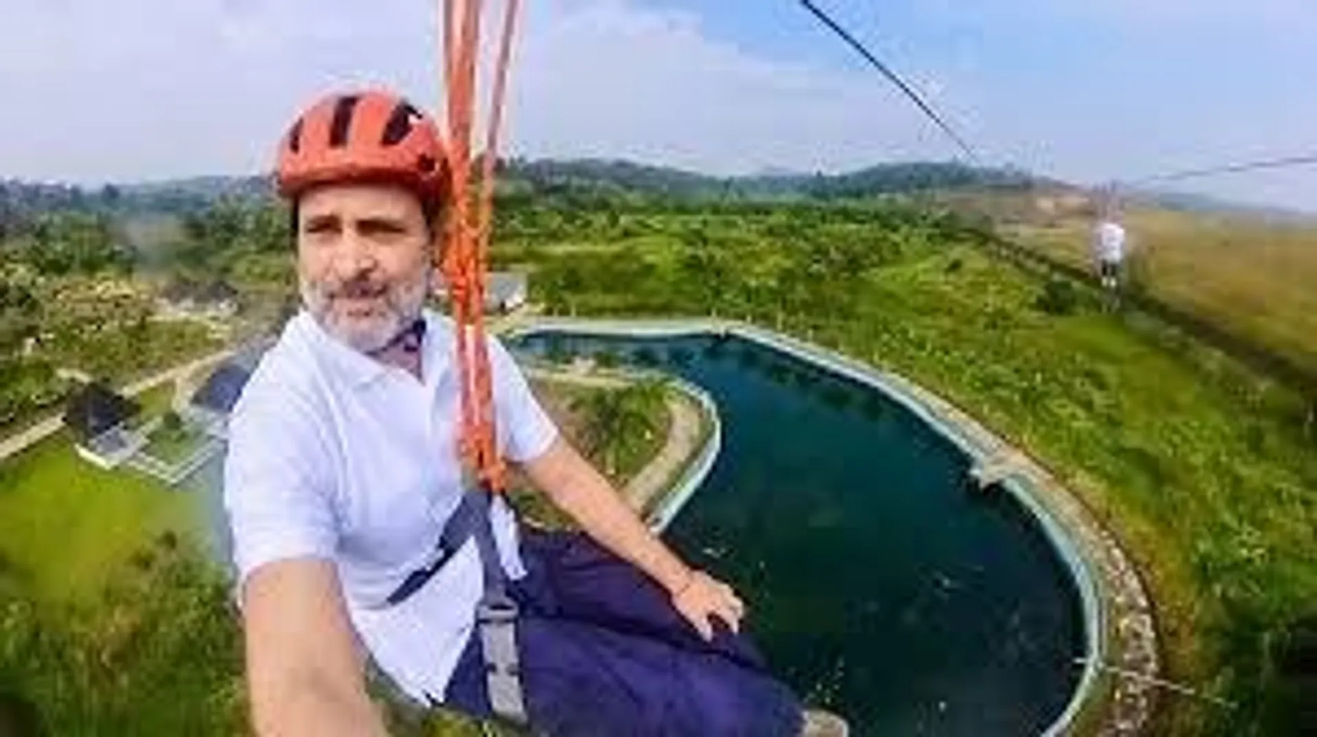 वायनाड में राहुल गांधी का ज़िपलाइनिंग का रोमांच, बोले- राजनीति से बढ़कर है ये अनुभव