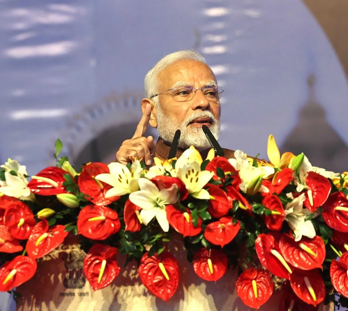 "प्रधानमंत्री मोदी का प्रवासी भारतीय सम्मेलन में संबोधन: मेड इन इंडिया प्लेन और भारत की प्रगति पर जोर"