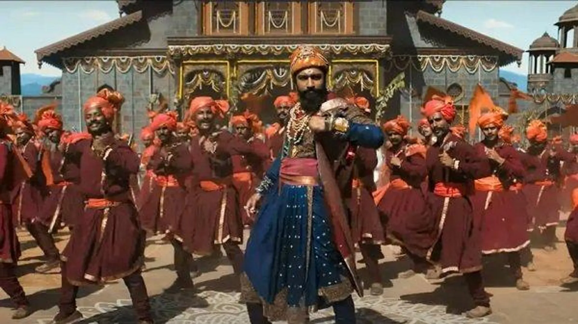 विक्की की फिल्म छावा रिलीज से पहले विवादों में, मंत्री बोल-एक्सपर्ट को दिखाएं