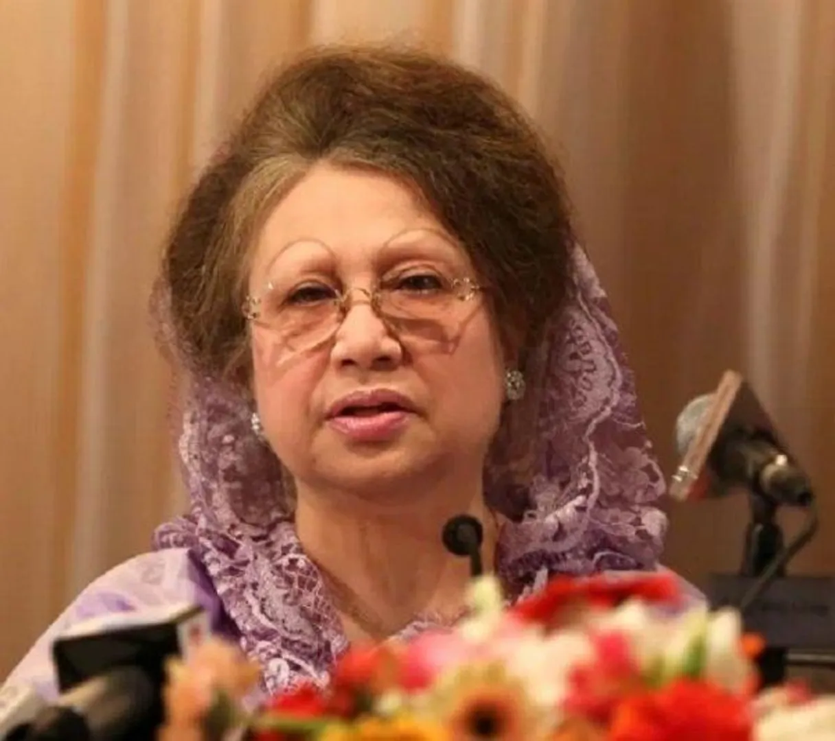 लंदन में खालिदा जिया का इलाज तारिक रहमान के घर पर होगा