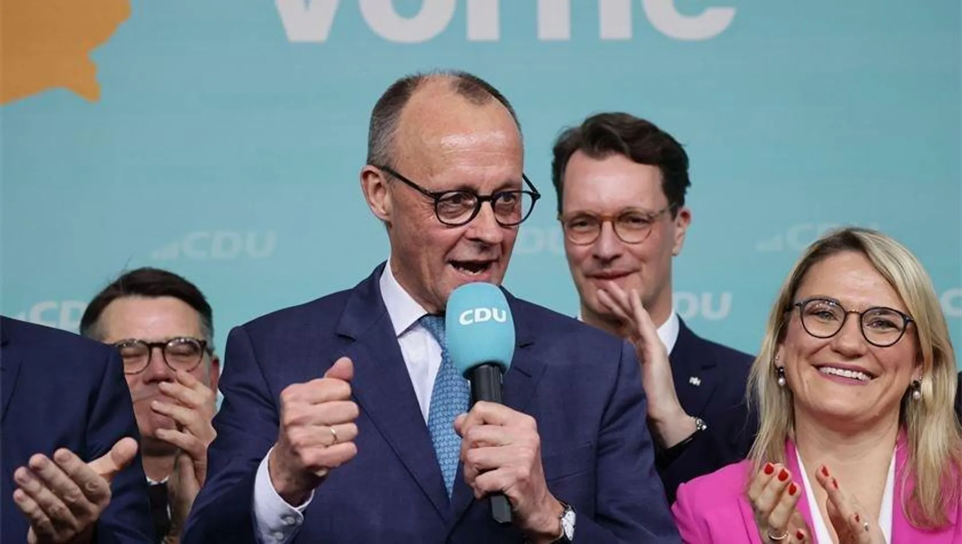 "germany-election-2025-olaf-scholz-defeat-conservative-party-leads"