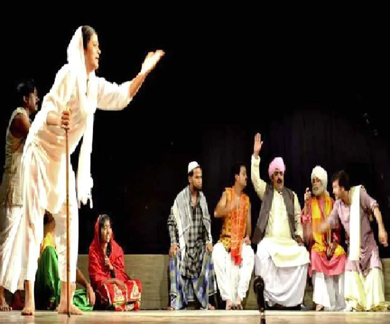 कला और अभिव्यक्ति से विश्व को अनूठा संदेश