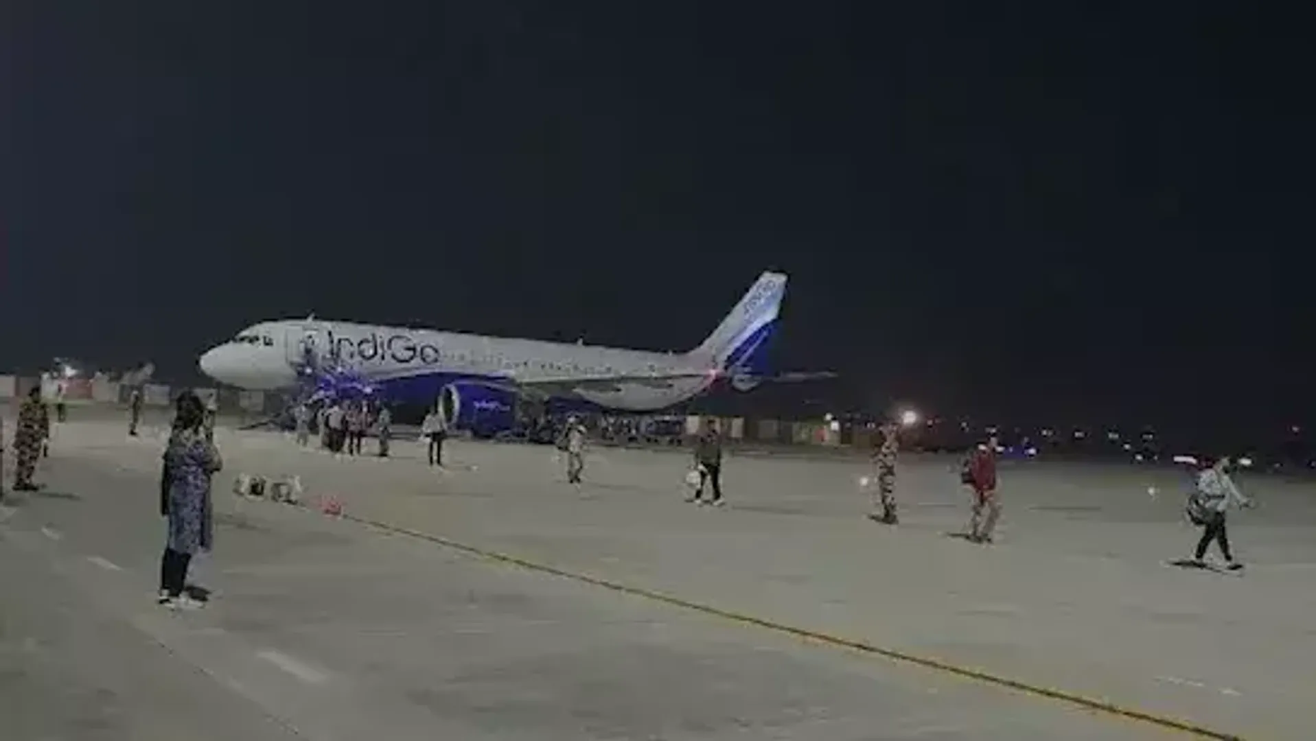 jaipur-chennai-flight-emergency-landing-tyre-burst