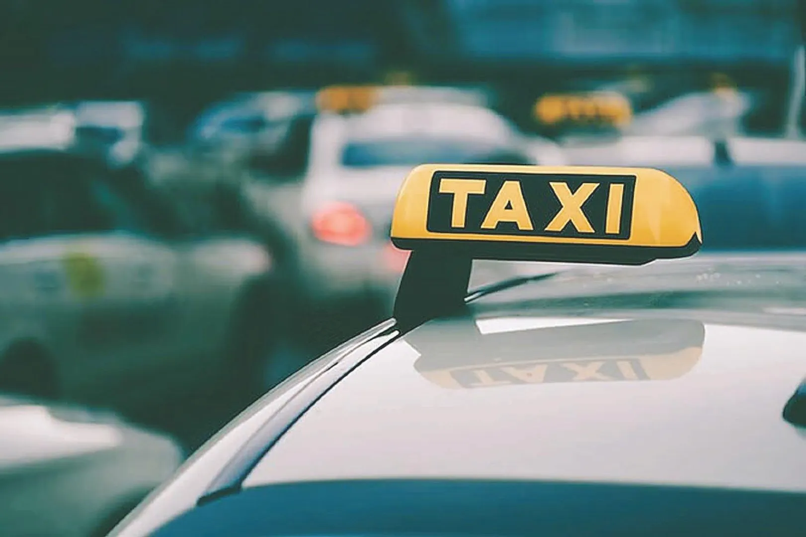 ओला, उबर की तरह कैब सेवा शुरू करने जा रही सरकार सहकार टैक्सी योजना से ड्राइवरों से मिलेगी राहत : शाह