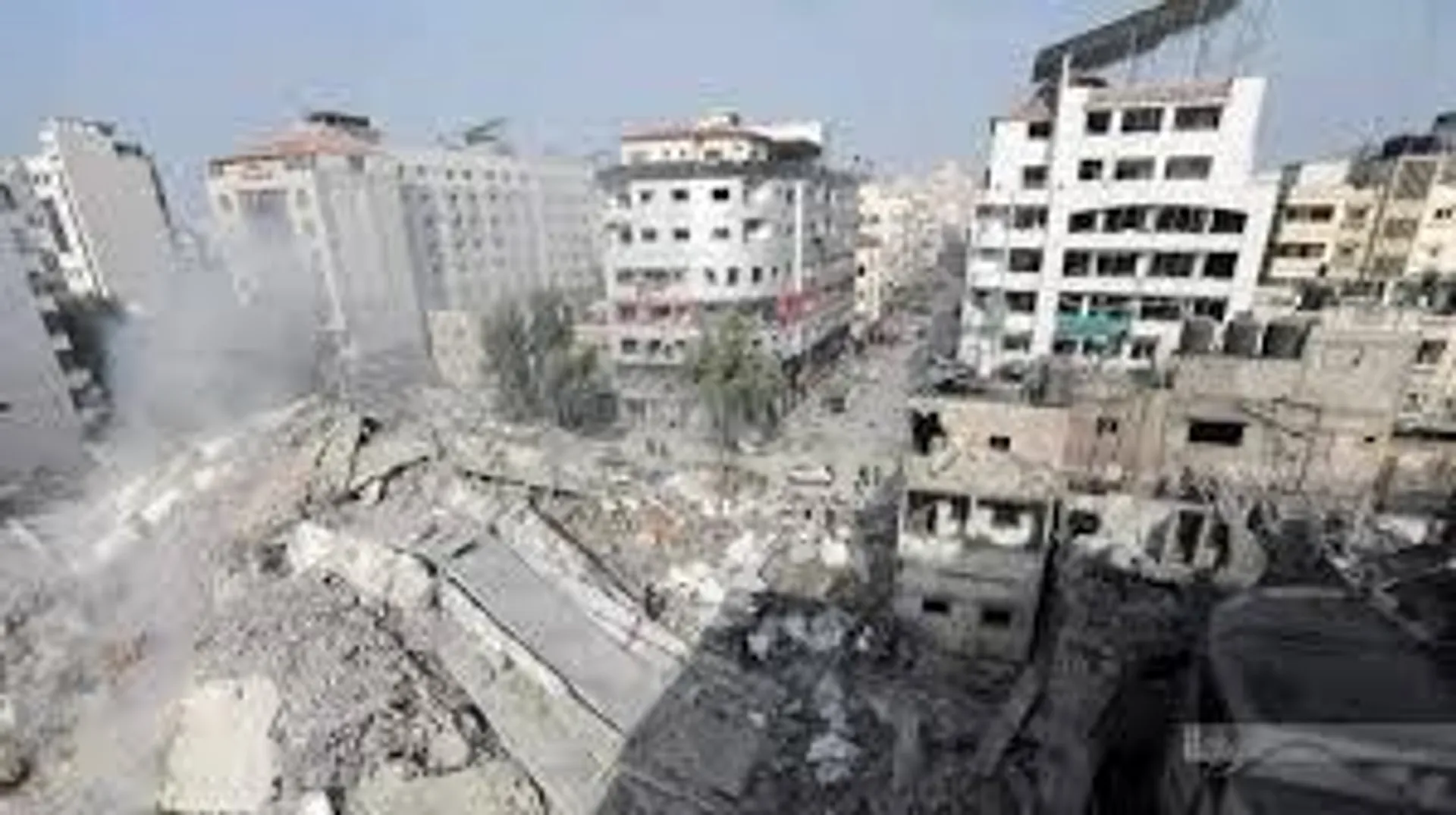 israel-gaza-airstrikes-232-dead-300-injured