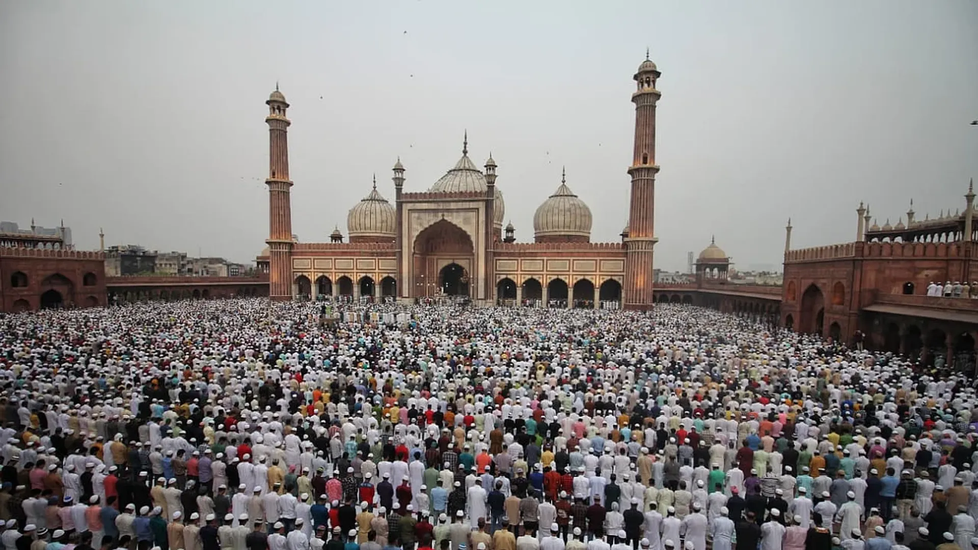 eid-celebration-india-pm-modi-wishes-security-up-mp