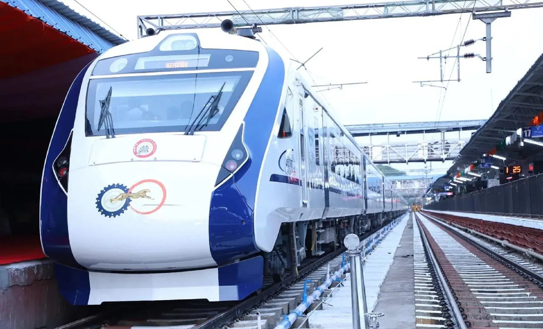 april-2025-katra-to-srinagar-train-vande-bharat-launch