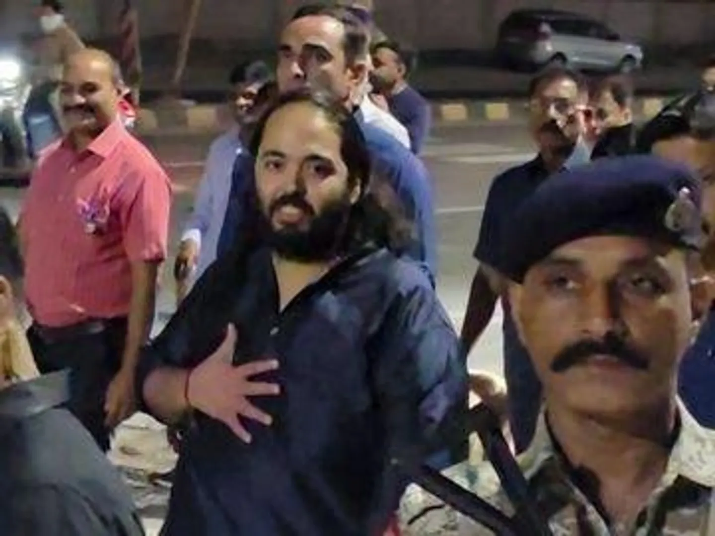 anant-ambani-140-km-padyatra-dwarka-birthday-april-2025