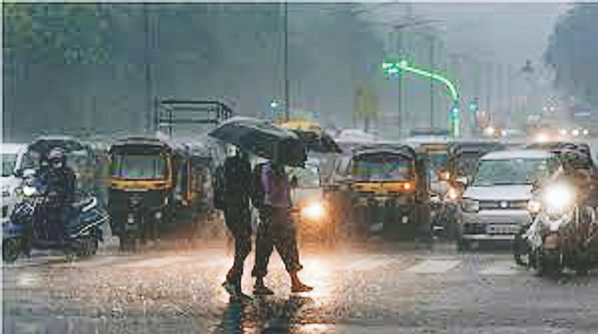 आंधी-तूफान से देश के कई हिस्सों में तबाही: मेरठ में मां-बेटी की मौत, 14 राज्यों में अलर्ट