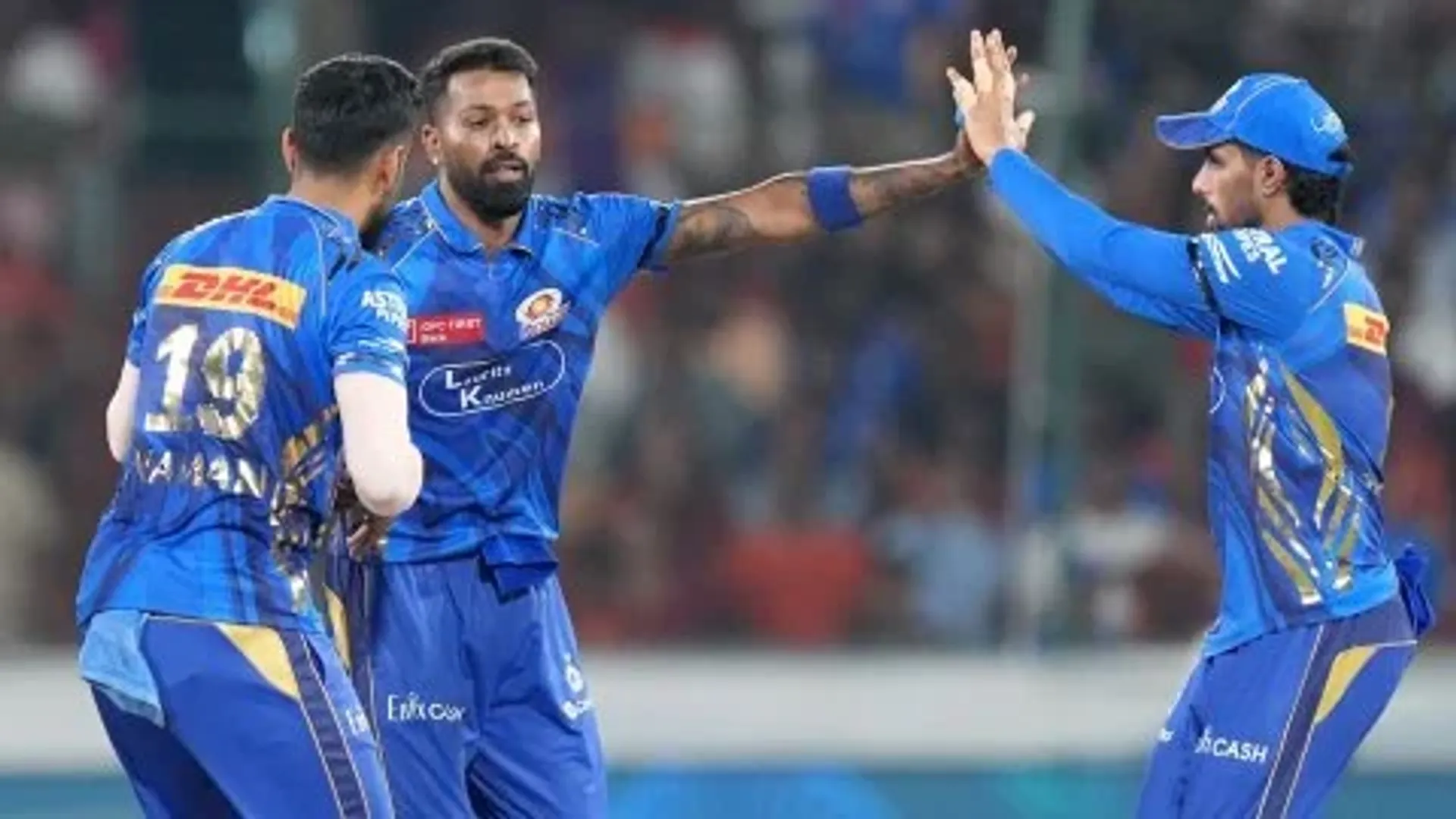 mi-wins-vs-srh-rohit-fifty-points-table-3rd