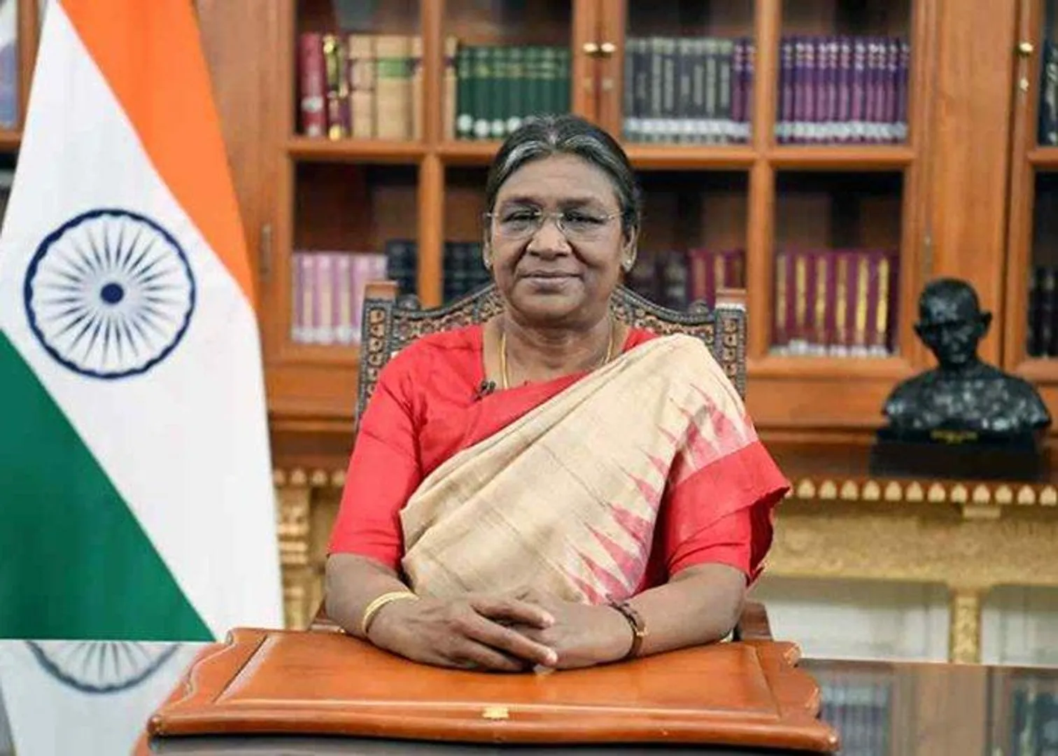 president-approves-wakf-amendment-bill-protests-supreme-court-petitions