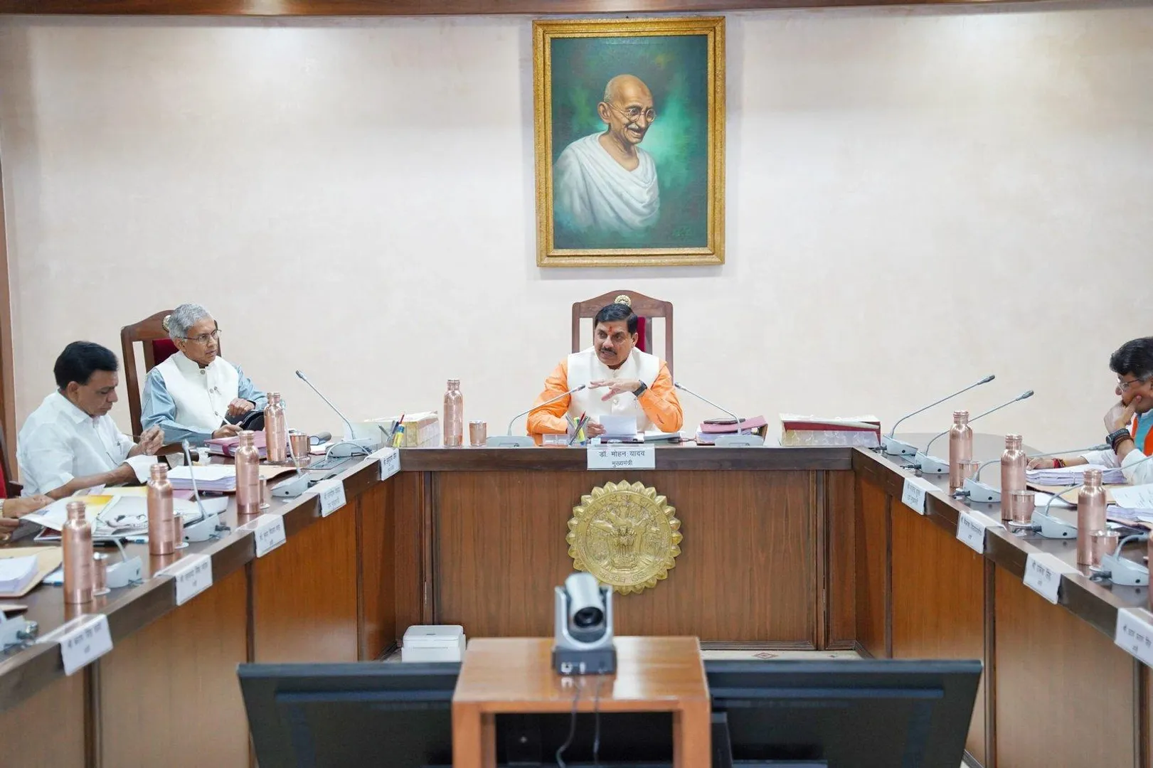 mohan-cabinet-meeting-mp-transport-policy-it-hub-indore-7th-pay