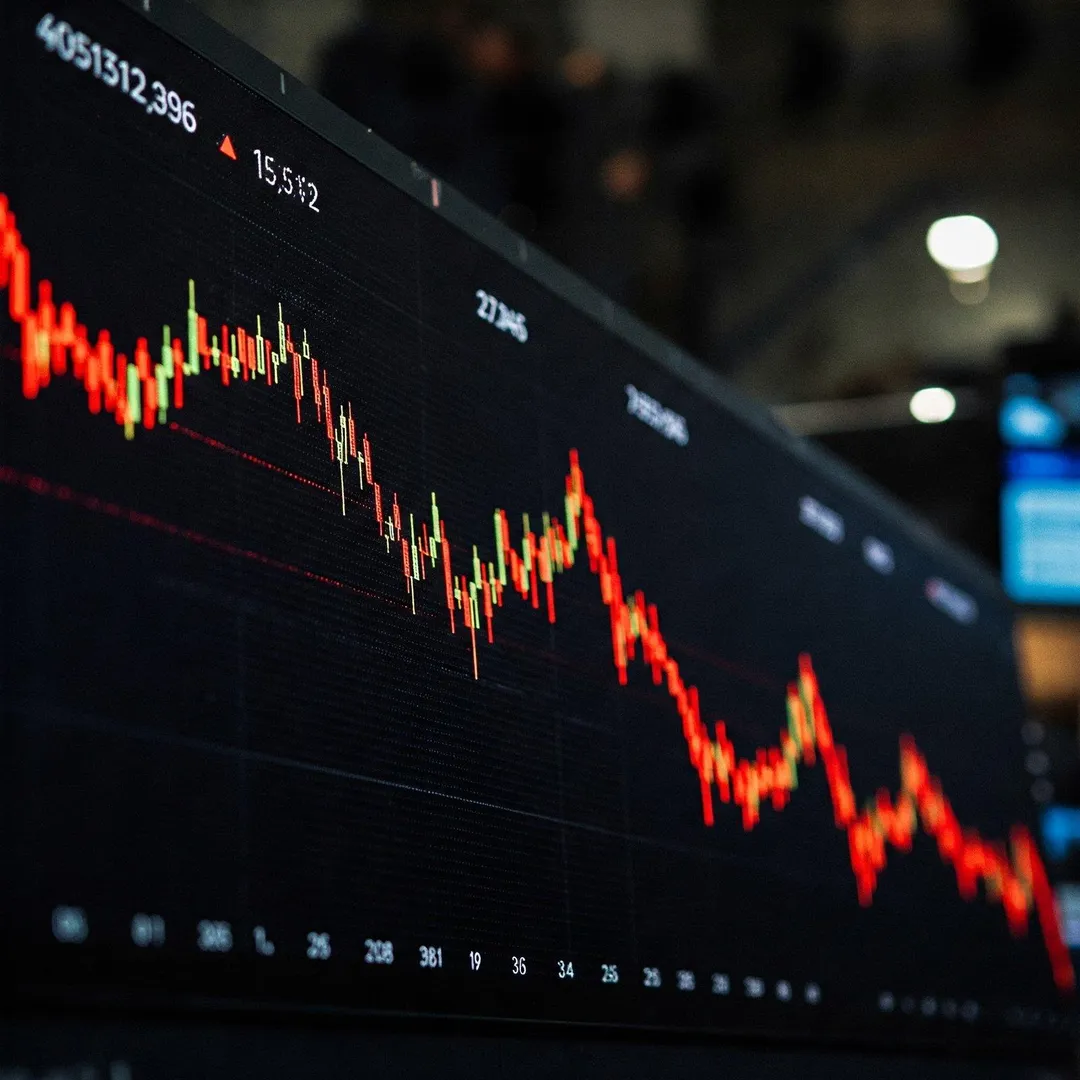 sensex-falls-600-points-nifty-down-200-india-pakistan-tension