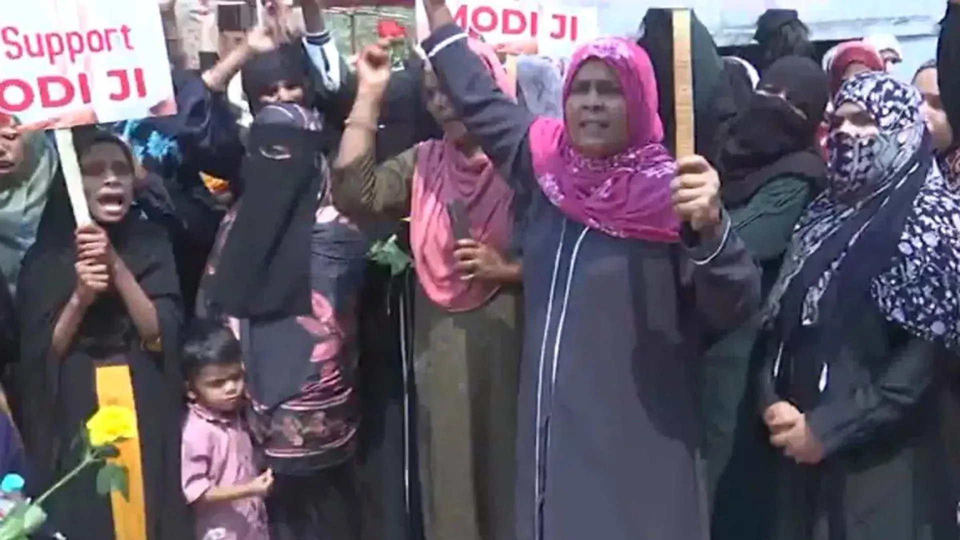 वक्फ संशोधन विधेयक के समर्थन में मुस्लिम महिलाओं का प्रदर्शन, प्रधानमंत्री मोदी को दिया धन्यवाद