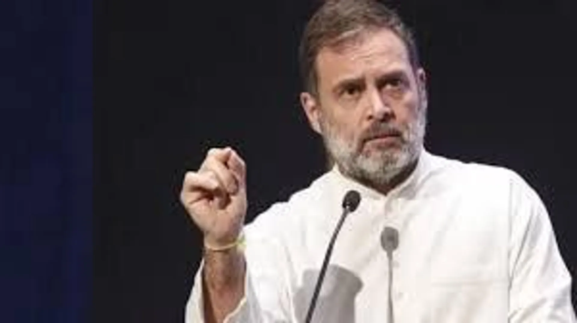 rahul-gandhi-nagrikta-par-faisla-kendra-sarkar