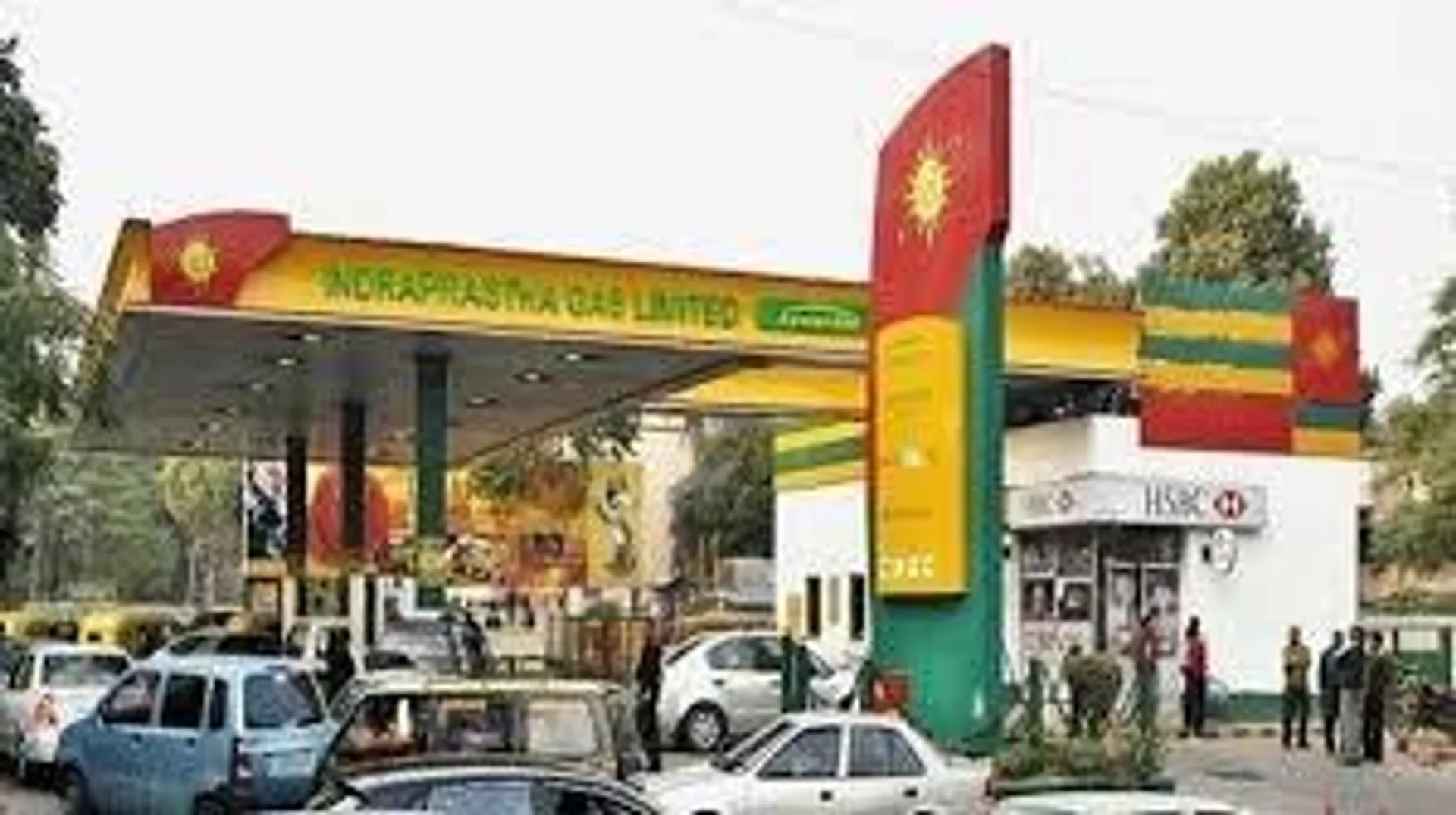 cng-price-hike-igl-raises-rate-in-delhi-2025