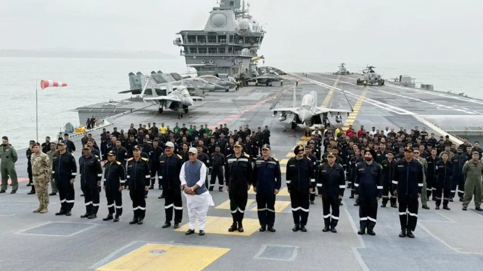 सीज़फायर से पहले ही INS विक्रांत से पाकिस्तान को जवाब देने की थी पूरी तैयारी: रक्षा मंत्री राजनाथ सिंह