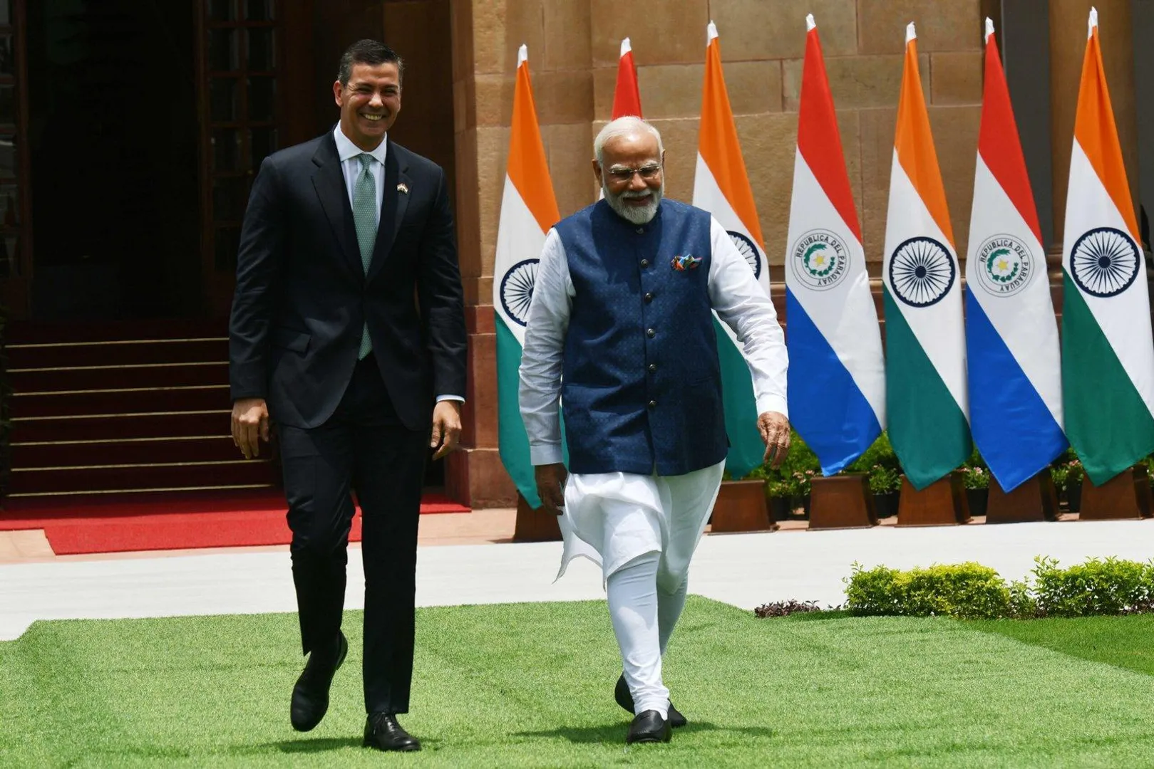 प्रधानमंत्री मोदी ने पैराग्वे राष्ट्रपति से की द्विपक्षीय बैठक, बढ़े सहयोग के संकेत