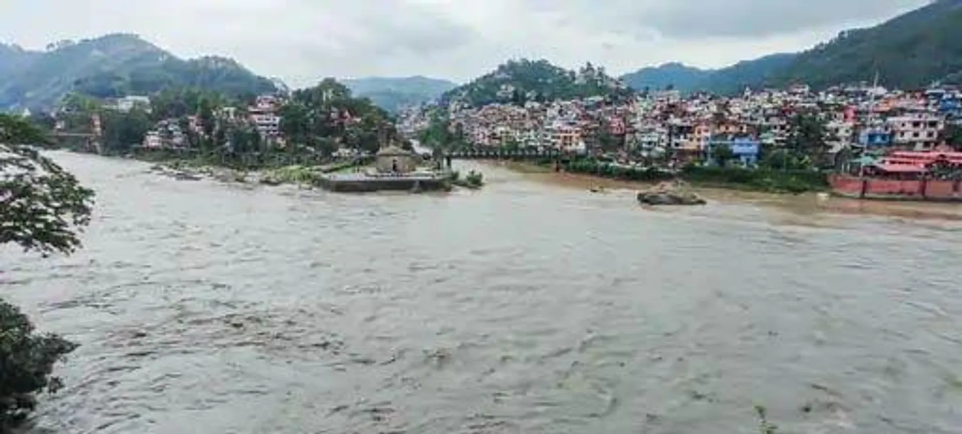 MP-राजस्थान समेत 12 राज्यों में तेज बारिश का अलर्ट: राजस्थान में 5 की मौत, हिमाचल के 4 जिलों में स्कूल बंद