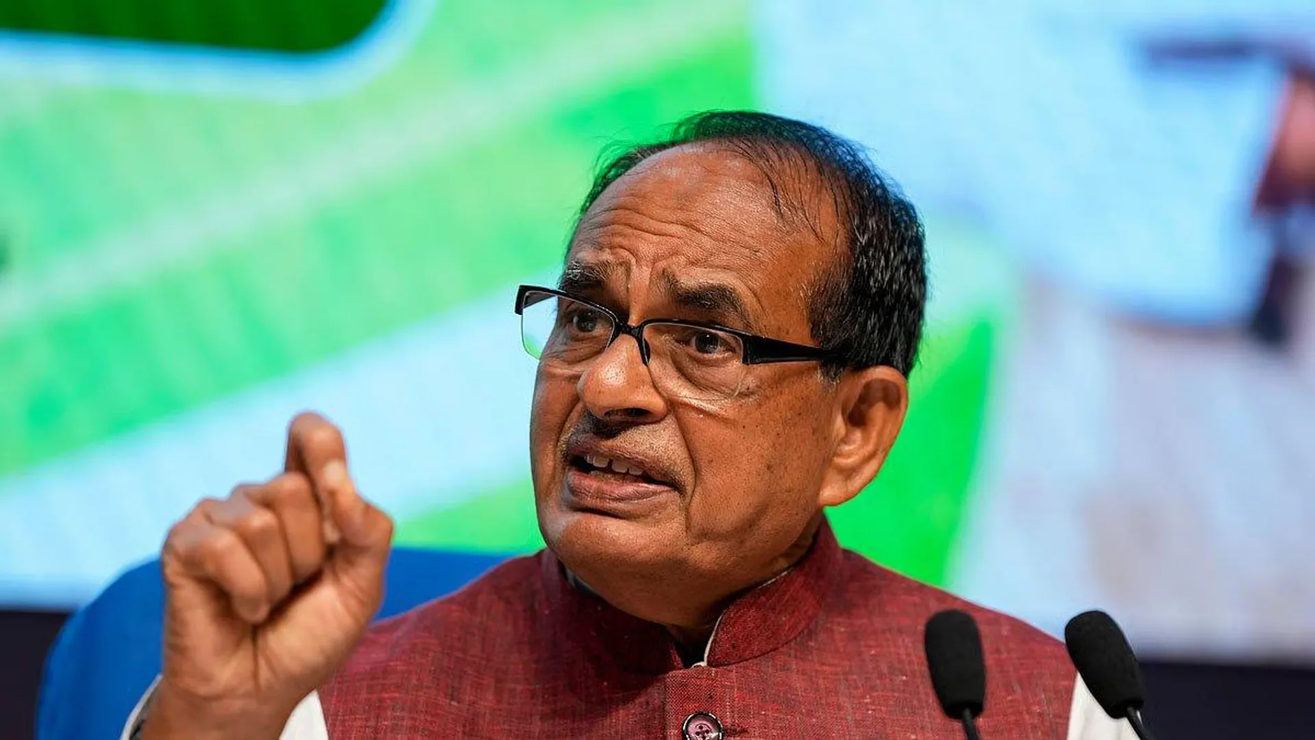 RCB जीत समारोह में बेंगलुरु में भगदड़, 11 की मौत; शिवराज, पीएम मोदी और आरसीबी ने जताया शोक