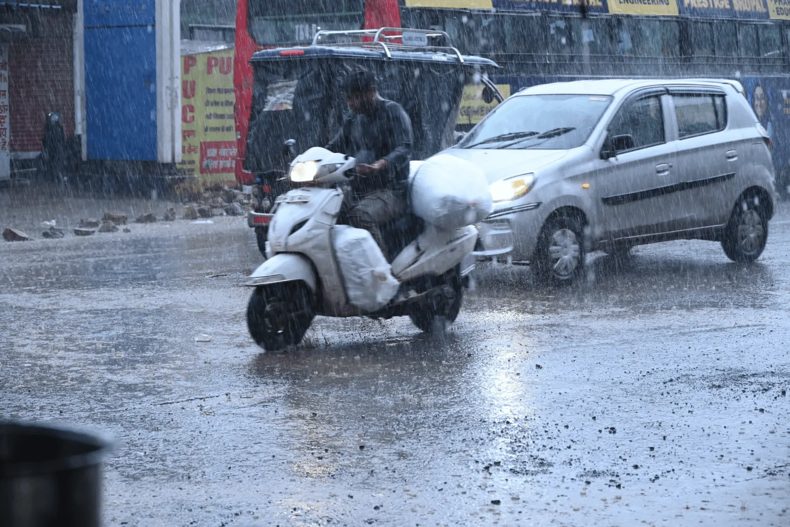 mp-heavy-rain-alert-5-districts-red-41-under-warning