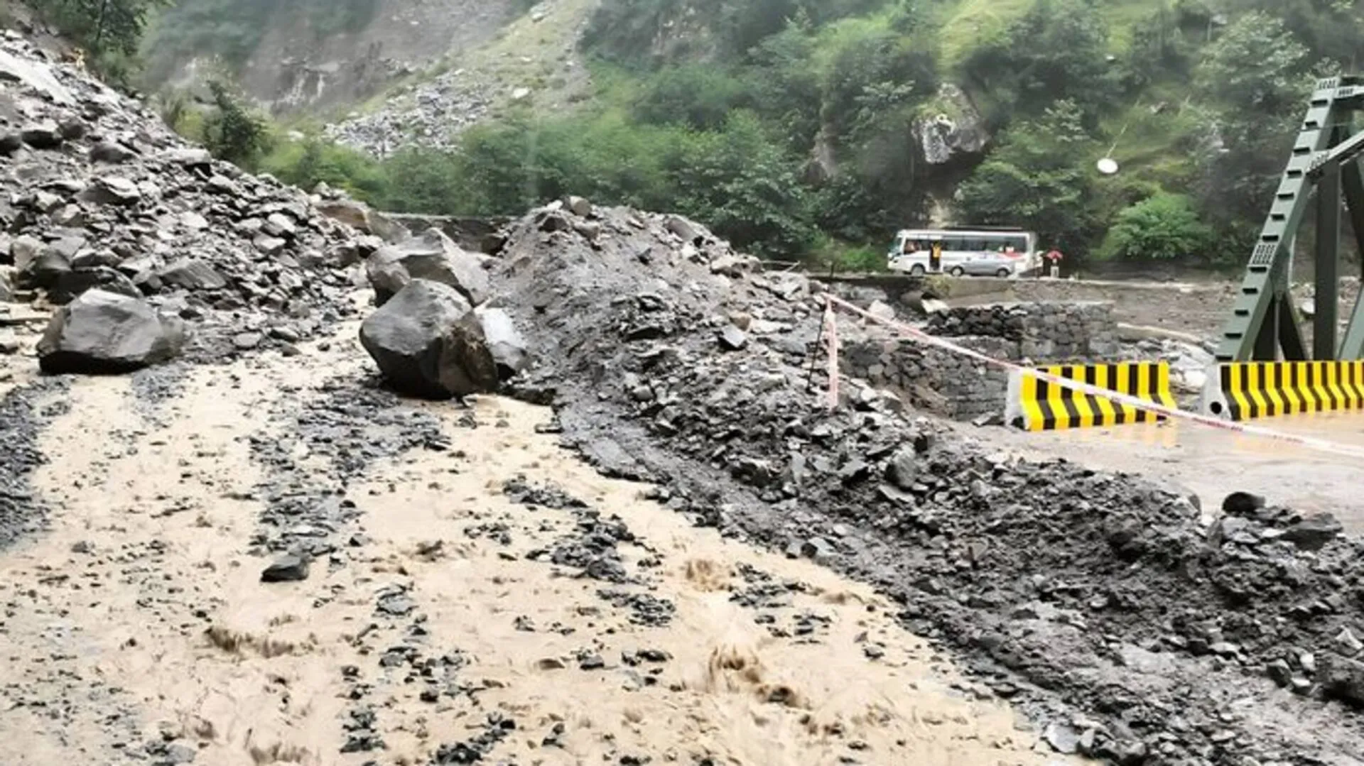 heavy-rain-flood-landslide-india-2025
