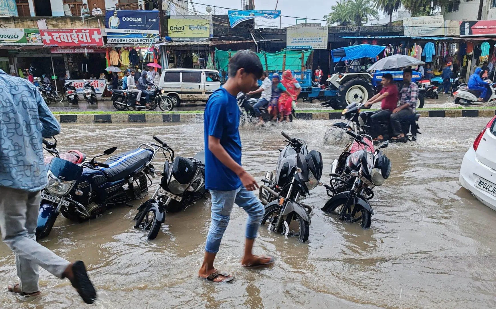 heavy-rain-madhya-pradesh-sivni-alert-narmada-flood