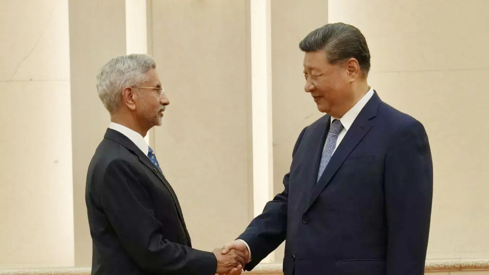 जयशंकर की राष्ट्रपति शी चिनफिंग से मुलाकात: भारत-चीन संबंधों में सुधार की कोशिशें, लेकिन कुछ मुद्दे अब भी बने बाधा